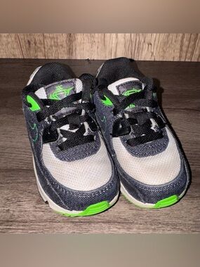 Toddlers Nike Air Max 90 LTR SE 2 TD sz  6c sneakers DN4378 001 Shoes EUC